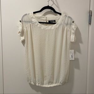A.N.A Women’s blouse size S white